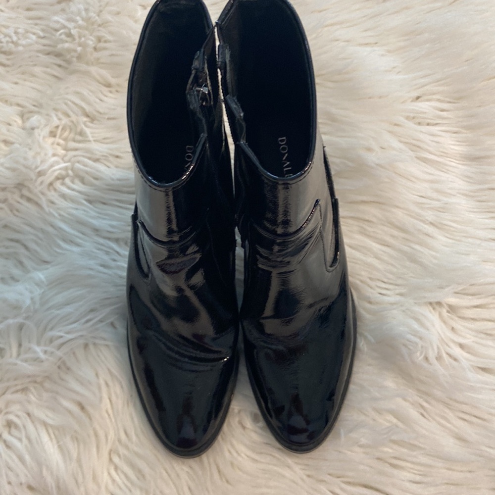 Donald Pliner Black Patent Leather Ankle Boots size 8 BNWOT see all photos - Picture 10 of 12